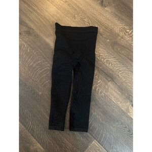 Bioflect Black Textured Compression Capris Leggings Made in Italy Size S/M